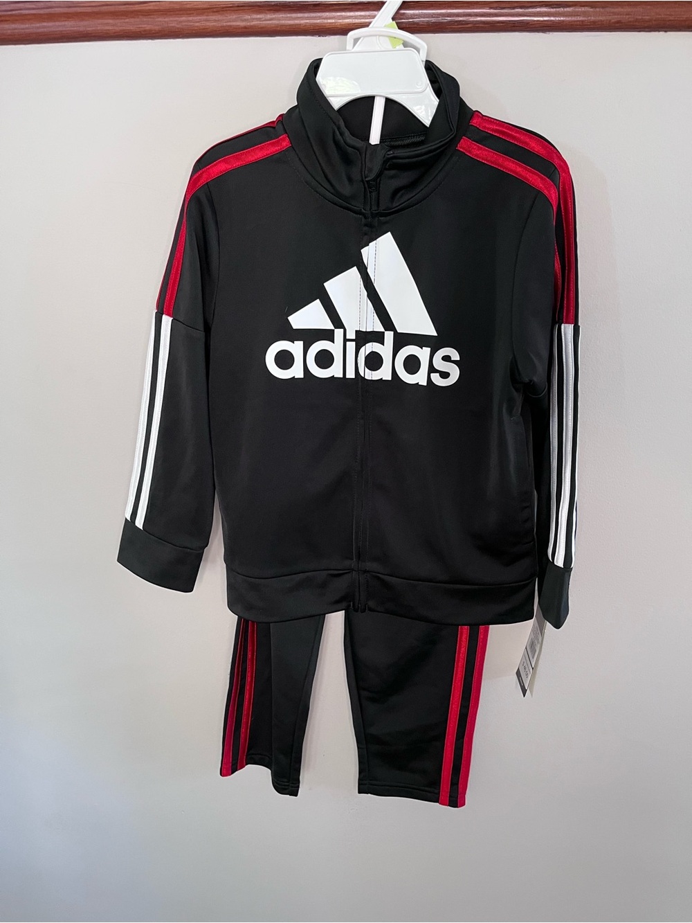 Adidas Boys 2-Piece Tracksuit‎ Set Black Red White AG0356C 4T NWT